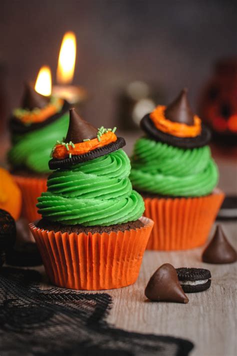 Ghoulishly Good: Witch Hat Pumpkin Pie Recipe for Halloween